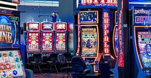 Perbandingan navigasi live casino m32